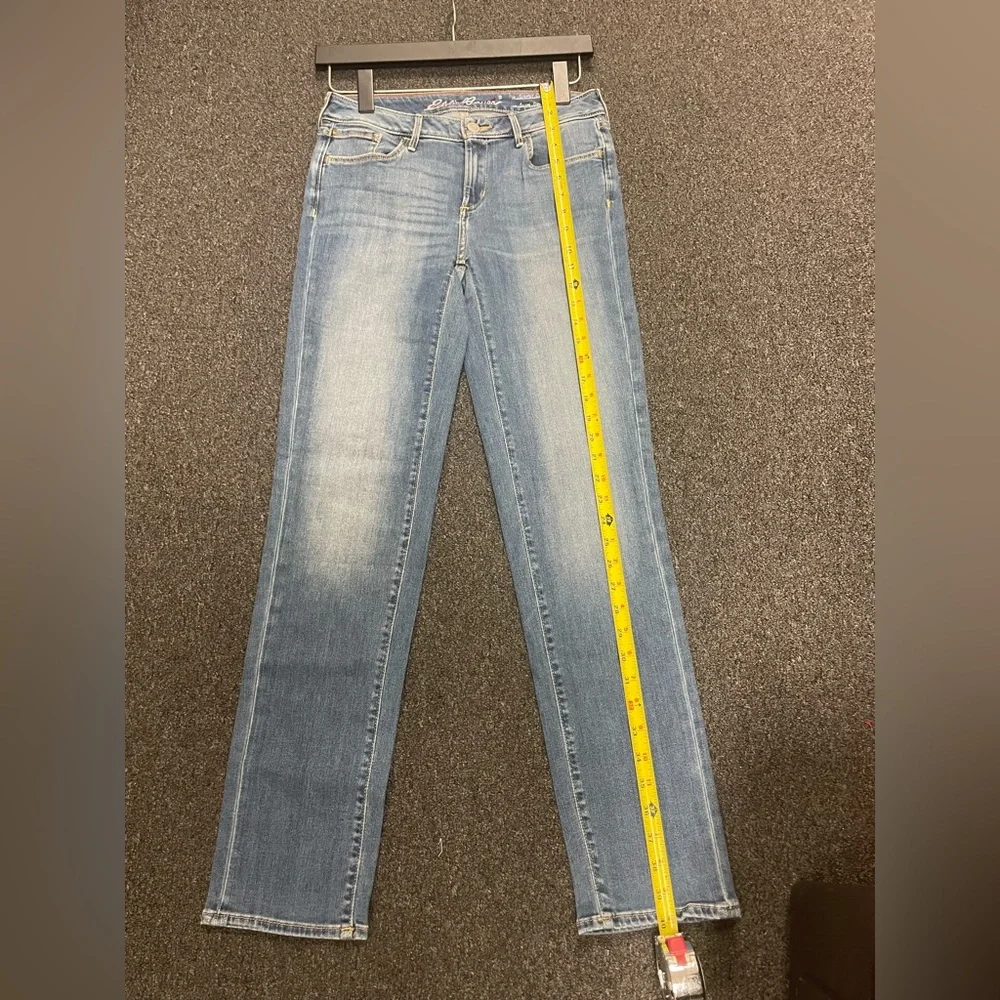 Women Eddie Bauer Blue Skinny Jeans with Classic Style, size 6